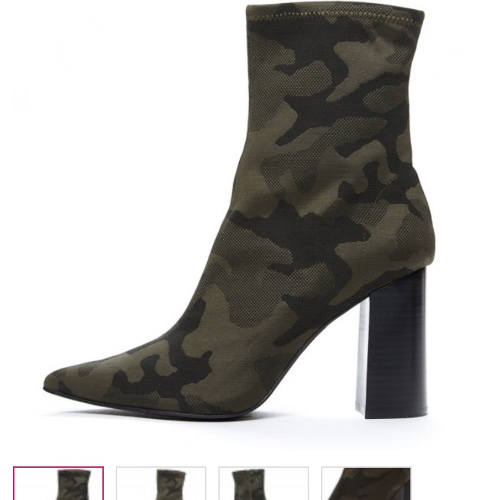 Jeffrey campbel siren bootie camo size 9